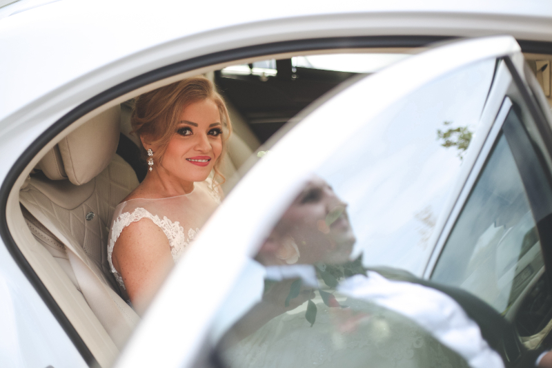 Reasons Why You Should Hire A Wedding Limousine